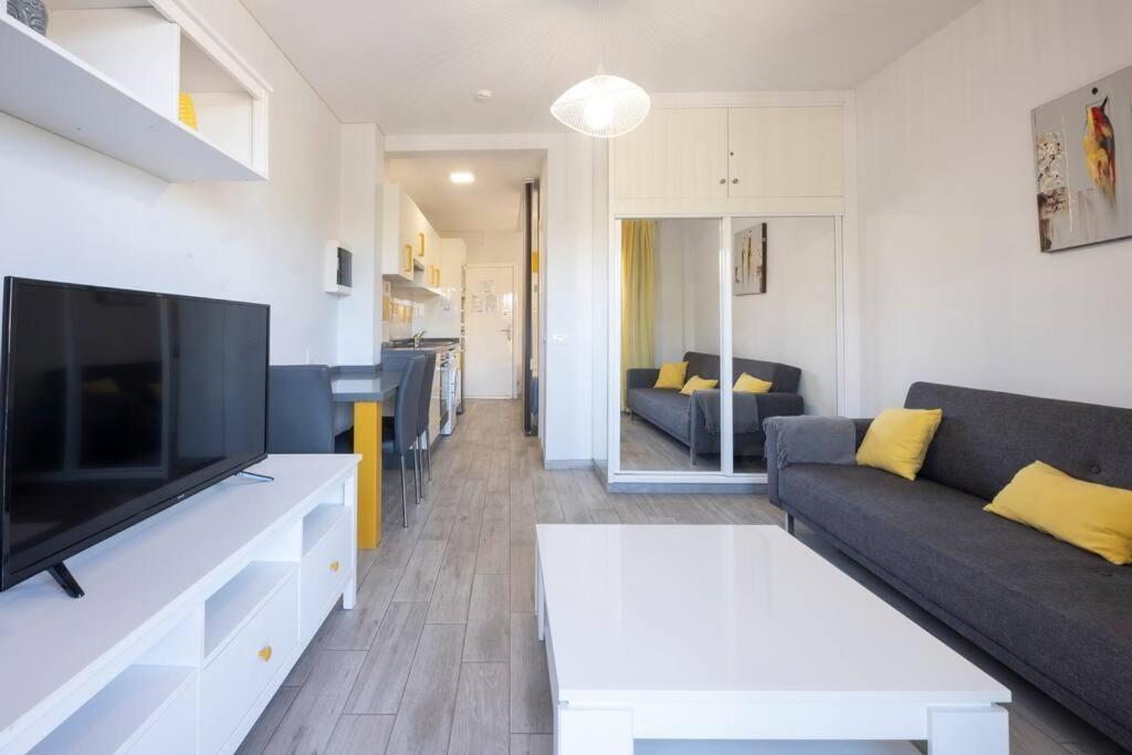 Apartment With Balcony And Swimming Pool Пуэрто-де-ла-Крус Экстерьер фото